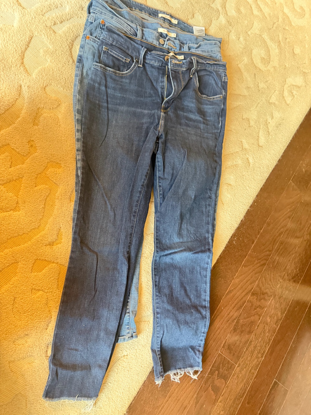 Classic Women's Blue Jeans - Various 31โ